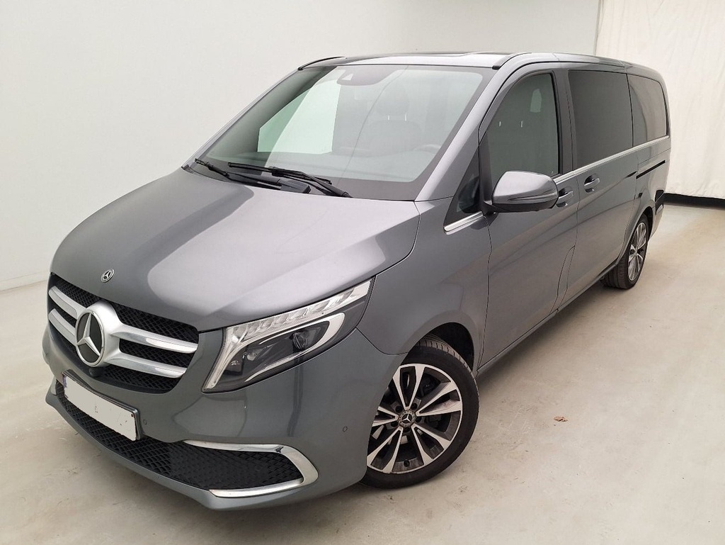 Mercedes V 220 1950 cc Automatic (2020)