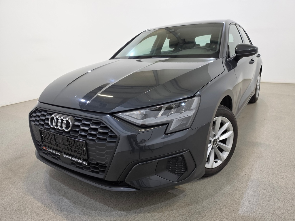 AUDI A3 999 cc Manual (2022)