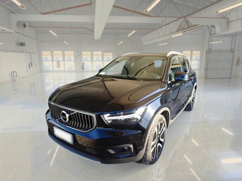 VOLVO XC40 1477 cc Automatic (2021)