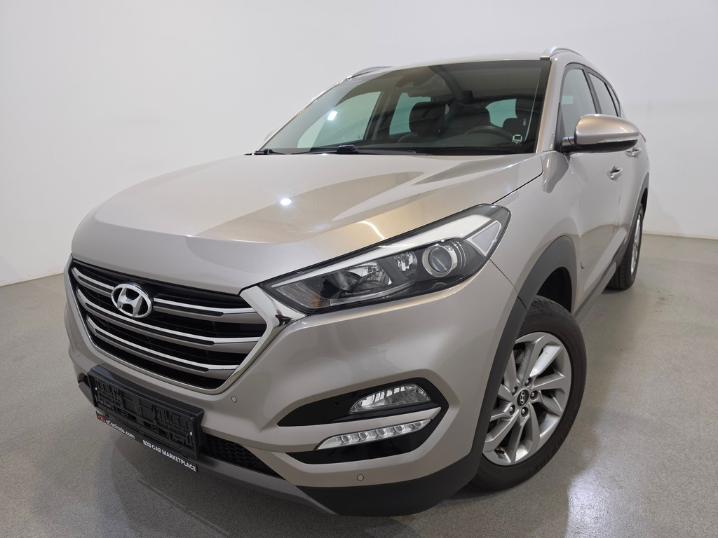HYUNDAI Tucson 1591 cc Manual (2016)