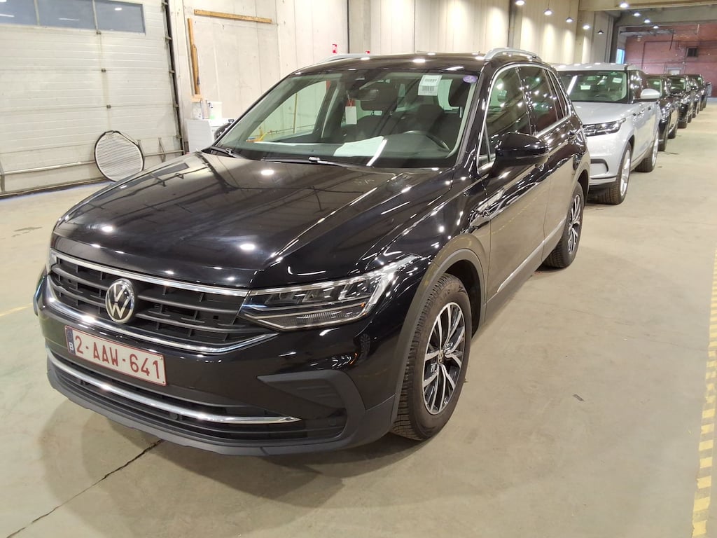 Volkswagen Tiguan 1498 cc Manual (2021)