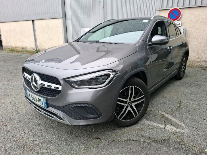 Mercedes GLA 250 1332 cc Automatic (2022)