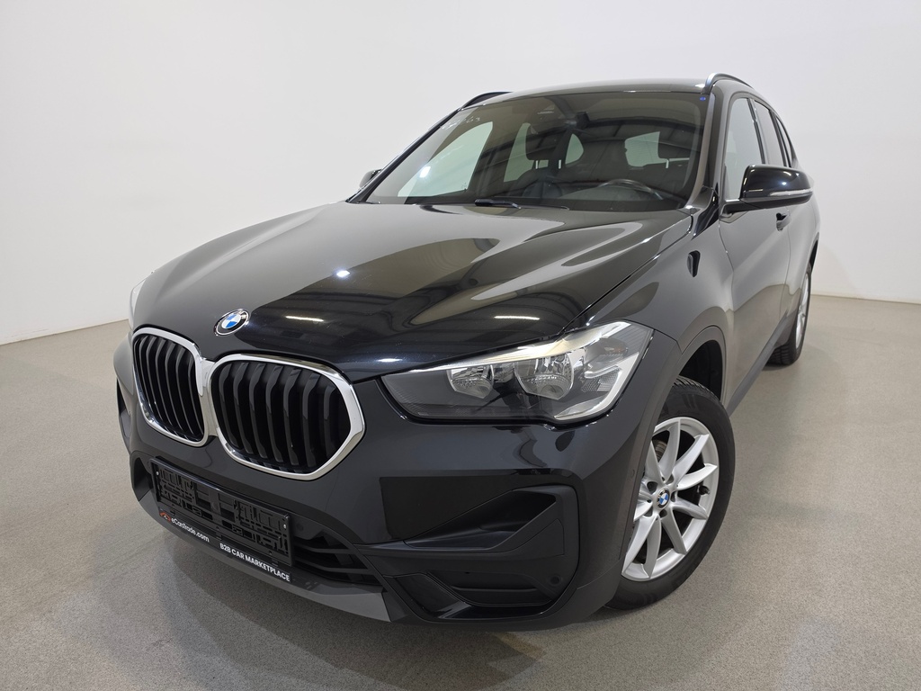 BMW X1 1496 cc Manual (2020)