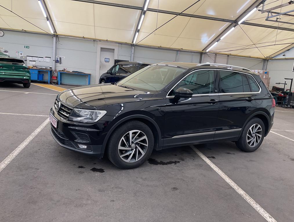 Volkswagen Tiguan 1395 cc Manual (2018)