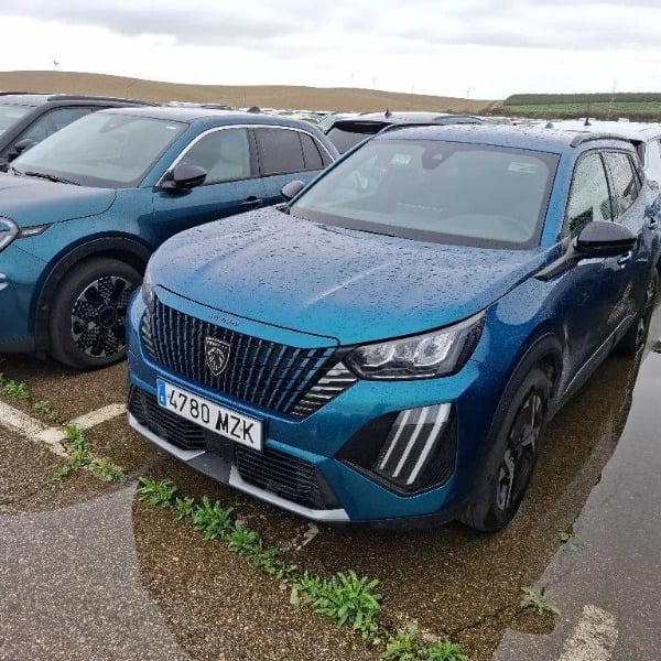 PEUGEOT 2008 1199 cc Manual (2025)