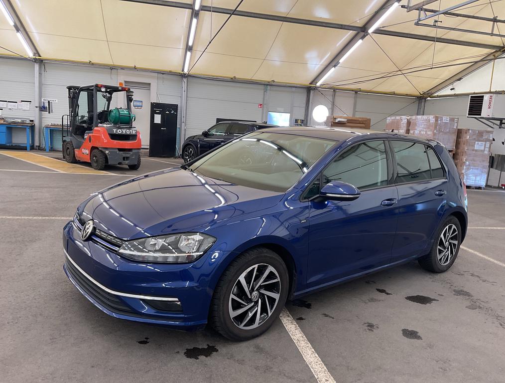 Volkswagen Golf 1498 cc Manual (2018)