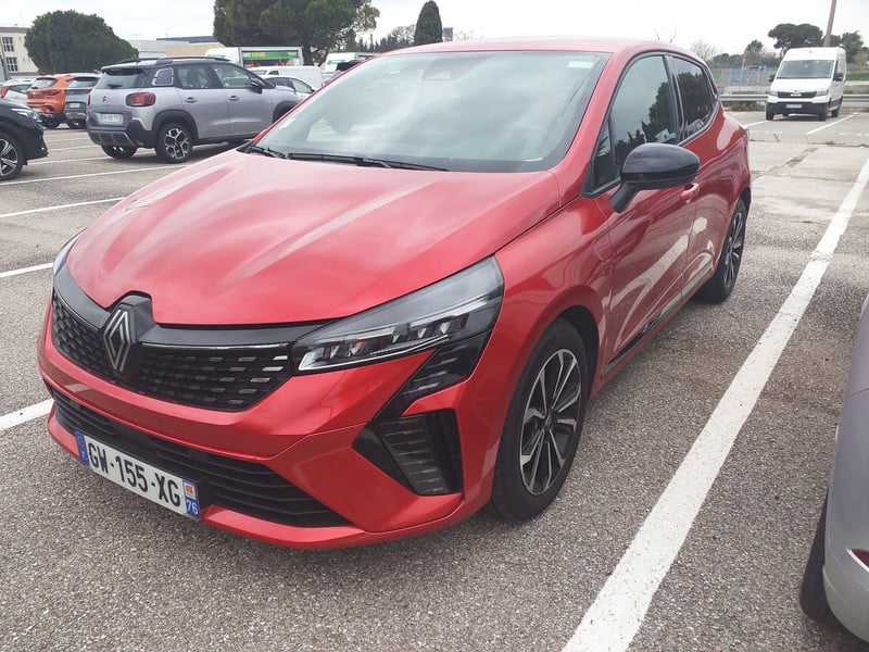 RENAULT Clio 999 cc Manual (2024)