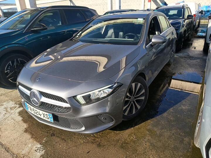 Mercedes A 180 1461 cc Automatic (2020)