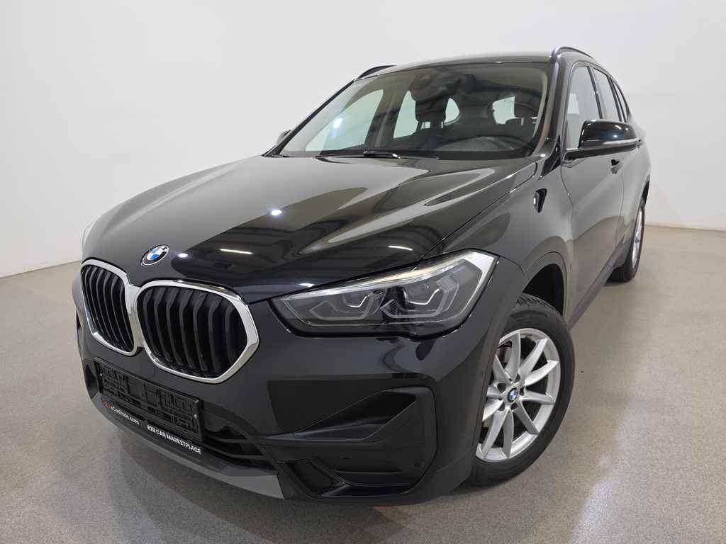 BMW X1 1496 cc Manual (2022)