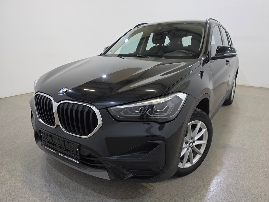 BMW X1 1496 cc Manual (2022)