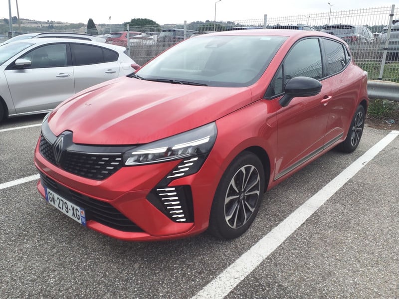 RENAULT Clio 999 cc Manual (2024)