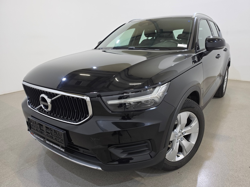 VOLVO XC40 1969 cc Automatic (2020)