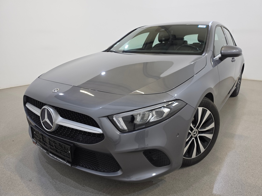 Mercedes A 180 1461 cc Automatic (2020)