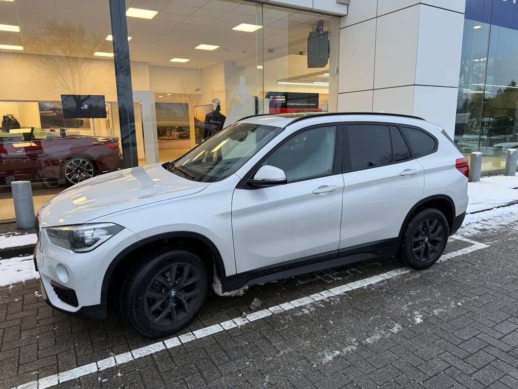 BMW X1 1496 cc Manual (2018)