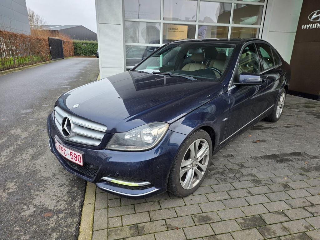 Mercedes C 180 2143 cc Automatic (2012)