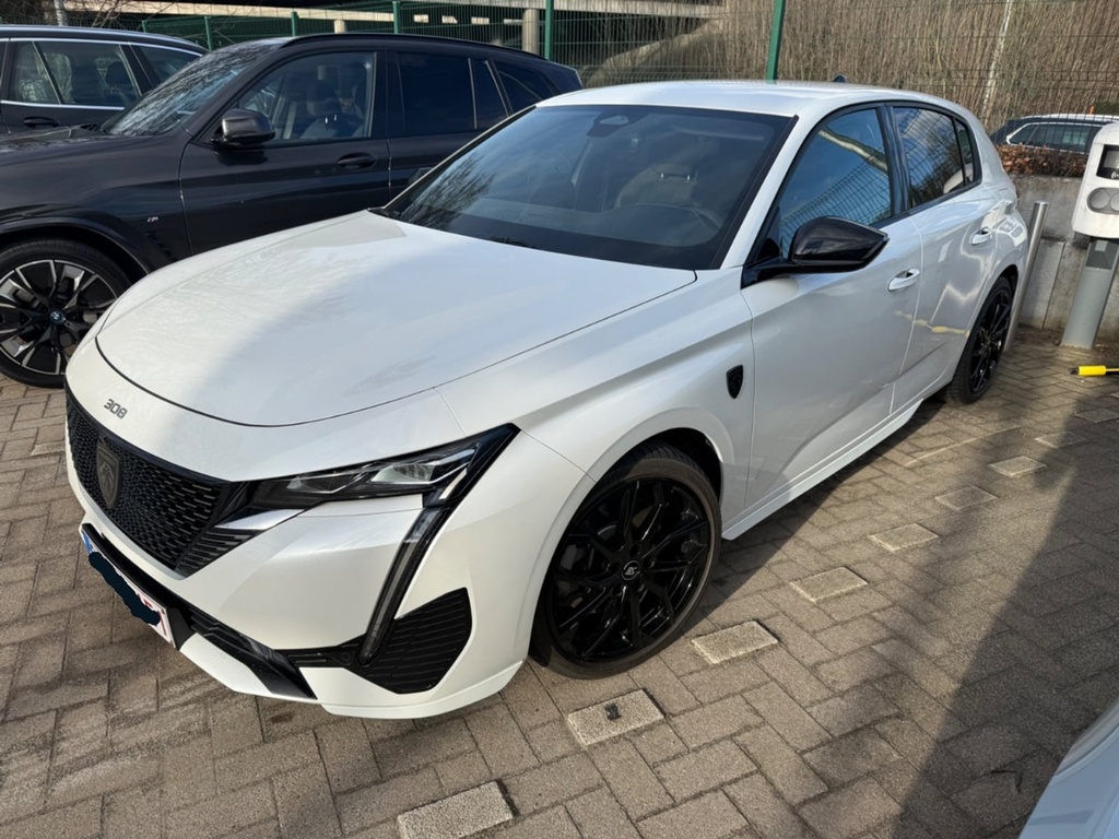 PEUGEOT 308 1598 cc Automatic (2023)