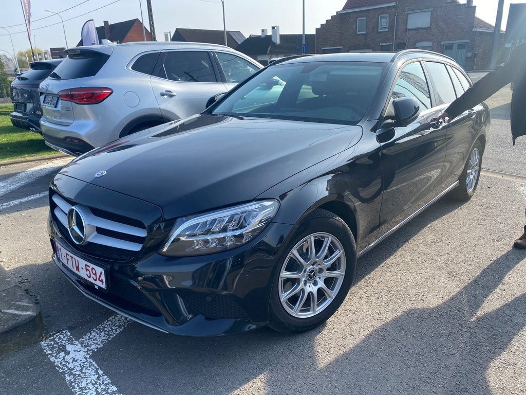 Mercedes C 180 1597 cc Manual (2019)