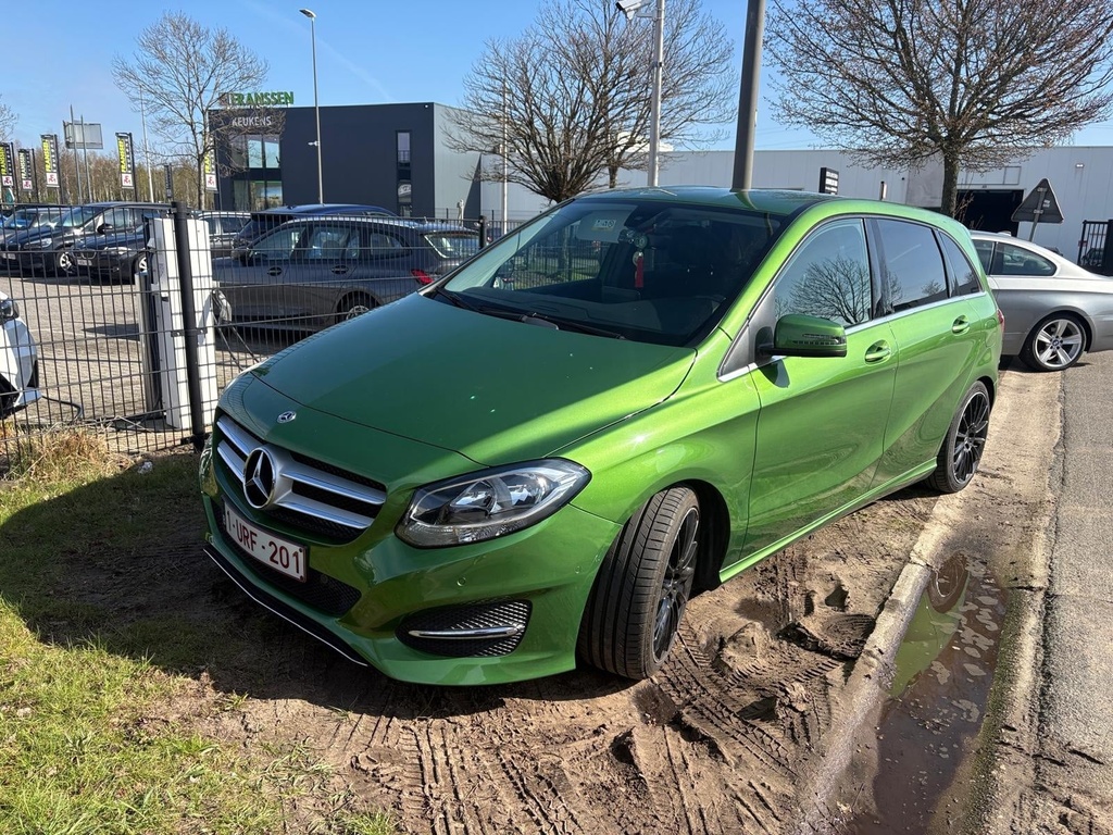Mercedes B 180 1461 cc Manual (2017)